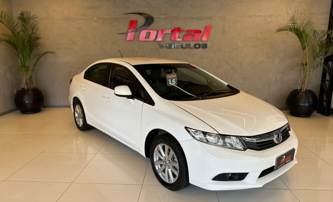 Honda Civic Sedan LXS 1.8/1.8 Flex 16V Aut. 4p 2015 Flex