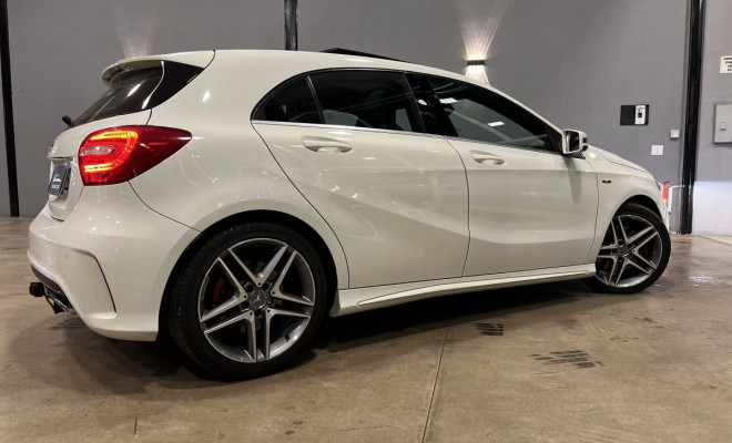 Mercedes-Benz Classe A 250 2.0 TB Sport Aut. 2015 Gasolina-3