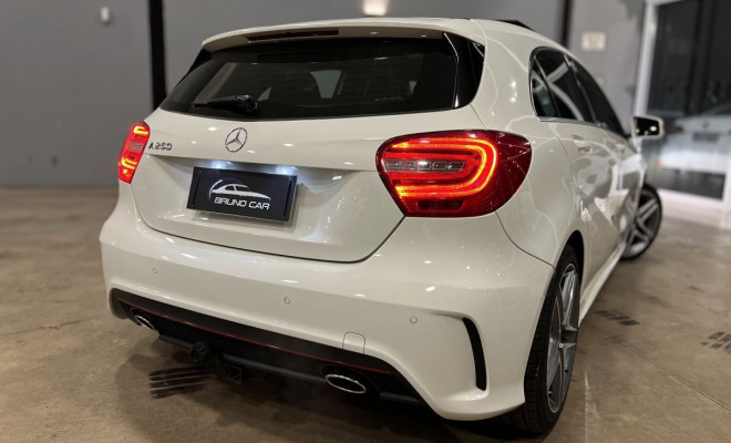 Mercedes-Benz Classe A 250 2.0 TB Sport Aut. 2015 Gasolina-5