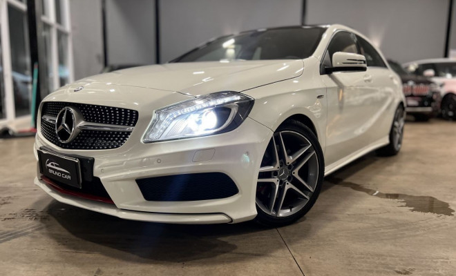 Mercedes-Benz Classe A 250 2.0 TB Sport Aut. 2015 Gasolina