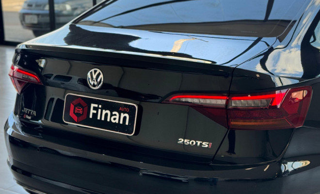 VW - VolksWagen JETTA Comfort. 250 TSI 1.4 Flex 16v Aut. 2019 Flex-6