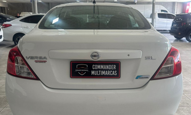 Nissan VERSA SL 1.6 16V Flex Fuel 4p Mec. 2013 Flex-8