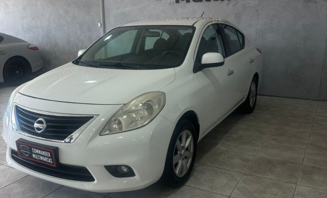 Nissan VERSA SL 1.6 16V Flex Fuel 4p Mec. 2013 Flex-1