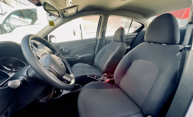 Nissan VERSA SL 1.6 16V Flex Fuel 4p Mec. 2013 Flex-6