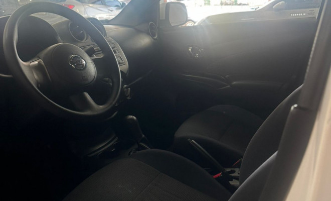 Nissan VERSA SL 1.6 16V Flex Fuel 4p Mec. 2013 Flex-2