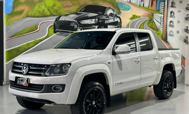 VW - VolksWagen AMAROK High.CD 2.0 16V TDI 4x4 Dies. Aut 2015 Diesel