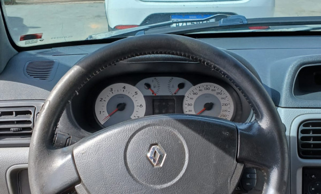 Renault Clio Sed. Privilège Hi-Flex 1.6 16V 4p 2008 Flex-4