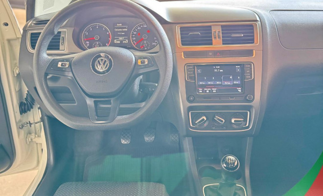 VW - VolksWagen Fox Connect 1.6 Flex 8V 5p 2018 Flex-4
