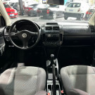 VW - VolksWagen Polo Sedan 1.6 Mi Total Flex 8V 4p 2005 Flex-4