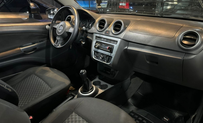 VW - VolksWagen Saveiro Trendline 1.6 T.Flex 8V 2015 Flex-7