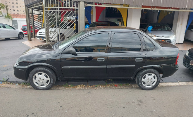 GM - Chevrolet Classic Life/LS 1.0 VHC FlexP. 4p 2010 Flex-4