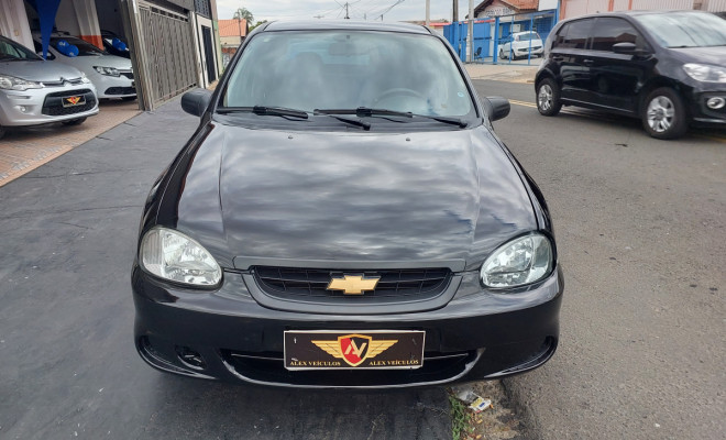 GM - Chevrolet Classic Life/LS 1.0 VHC FlexP. 4p 2010 Flex