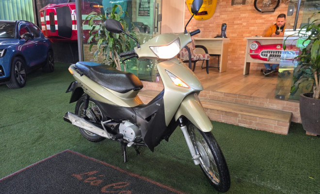 HONDA BIZ 125 ES/ 125 ES FLEX 2010 Gasolina-1