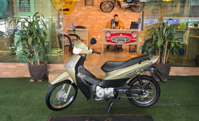 HONDA BIZ 125 ES/ 125 ES FLEX 2010 Gasolina-5