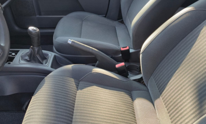 VW - VolksWagen Polo Sedan 1.6 Mi Total Flex 8V 4p 2014 Flex-2