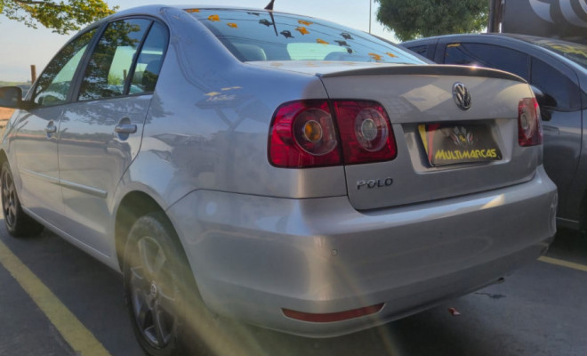 VW - VolksWagen Polo Sedan 1.6 Mi Total Flex 8V 4p 2014 Flex-3