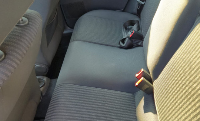 VW - VolksWagen Polo Sedan 1.6 Mi Total Flex 8V 4p 2014 Flex-1