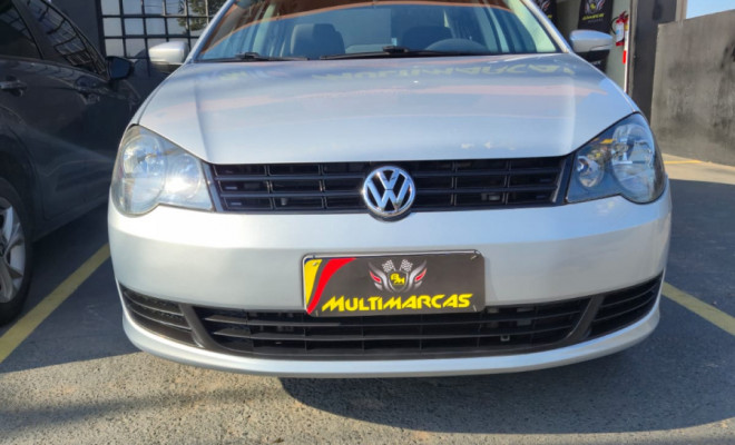 VW - VolksWagen Polo Sedan 1.6 Mi Total Flex 8V 4p 2014 Flex