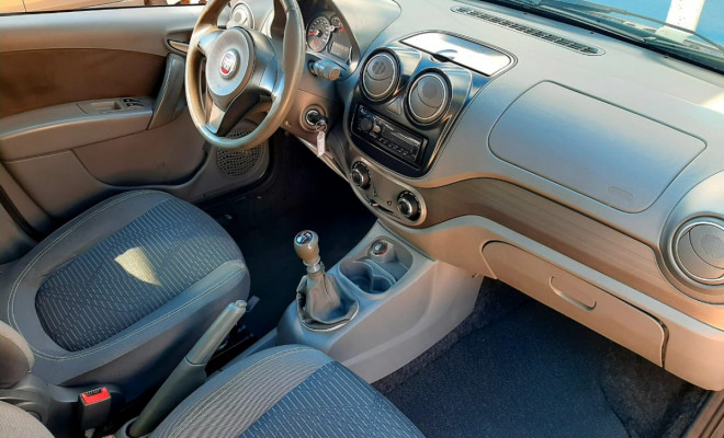 Fiat Palio ATTRACTIVE 1.0 EVO Fire Flex 8v 5p 2015 Flex-8