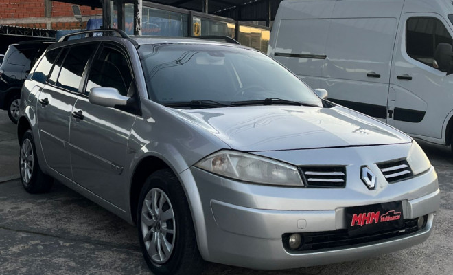Renault Megane Grand Tour 1.6 2012-0
