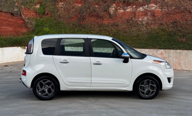 C3 Picasso Exclusive 1.6 Automático 2015 – Espaço, conforto e praticidade para o dia a dia!-15