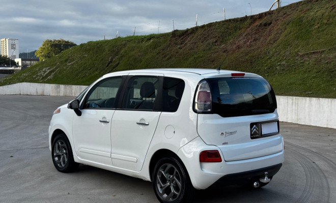 C3 Picasso Exclusive 1.6 Automático 2015 – Espaço, conforto e praticidade para o dia a dia!-13