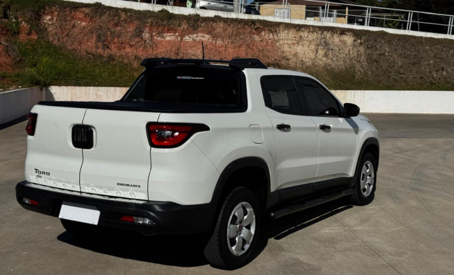 Toro Endurance 1.8 Automática 2022 – Estilo, praticidade e versatilidade em uma única picape!-1