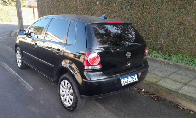 VW - VolksWagen Polo I MOTION 1.6 Total Flex  5p 2010 Flex-1