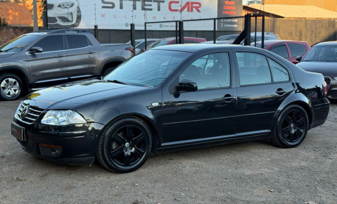 VW - VolksWagen Bora 2.0/ 2.0 Flex 8v Mec. 2009 Flex