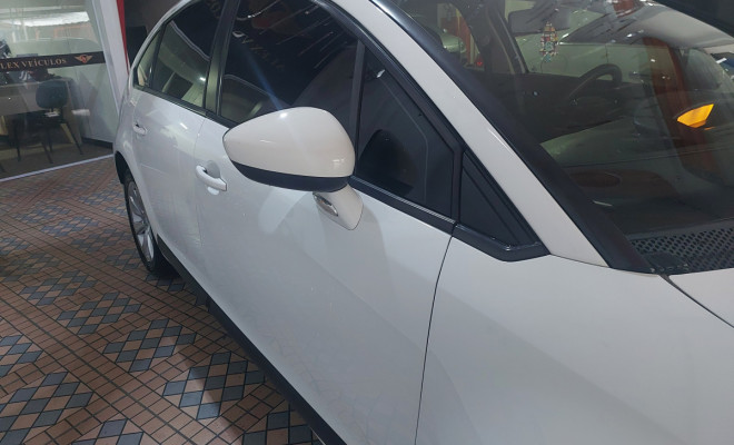 Citroën C4 GLX 1.6 Flex 16V 5p Mec. 2013 Flex-4