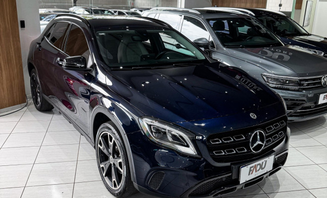 Mercedes-Benz GLA 200 Night 1.6. TB 16V Flex Aut. 2019 Flex