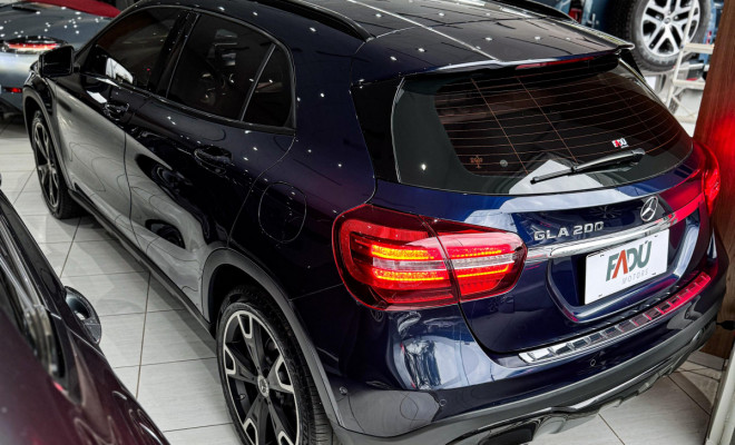 Mercedes-Benz GLA 200 Night 1.6. TB 16V Flex Aut. 2019 Flex-13
