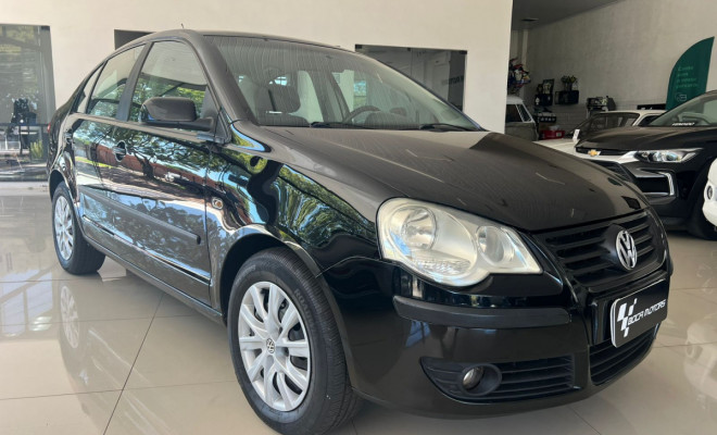 VW - VolksWagen Polo Sedan 1.6 Mi Total Flex 8V 4p 2007 Gasolina