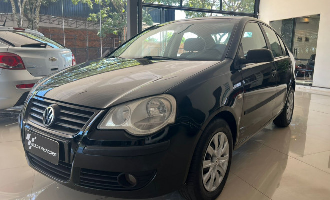 VW - VolksWagen Polo Sedan 1.6 Mi Total Flex 8V 4p 2007 Gasolina-7