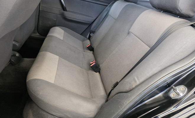 VW - VolksWagen Polo Sedan 1.6 Mi Total Flex 8V 4p 2007 Gasolina-2