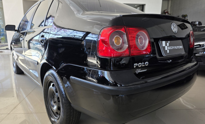 VW - VolksWagen Polo Sedan 1.6 Mi Total Flex 8V 4p 2007 Gasolina-3