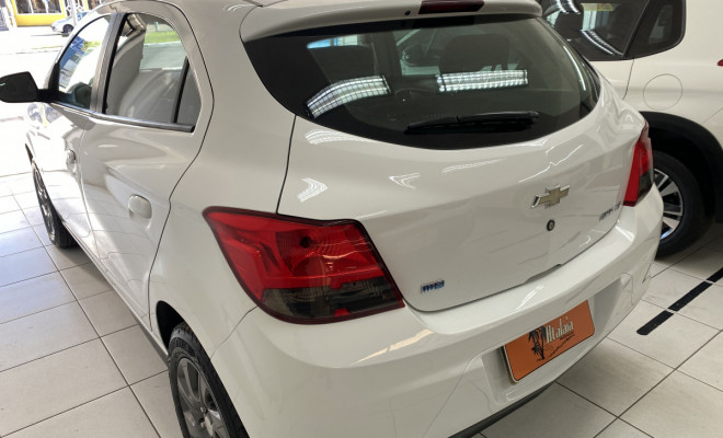 GM - ONIX HATCH LT 1.4 Aut 2014-2