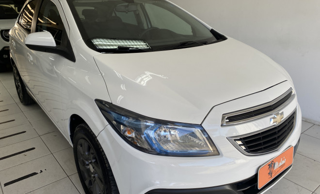 GM - ONIX HATCH LT 1.4 Aut 2014-1