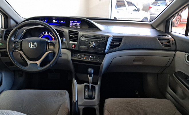 Honda Civic Sedan LXS 1.8/1.8 Flex 16V Aut. 4p 2016 Flex-9