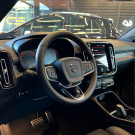 Volvo XC 40 T-5 HÍBRIDO R-DESIGN 1.5 262CV FWD 2021 Gasolina-7