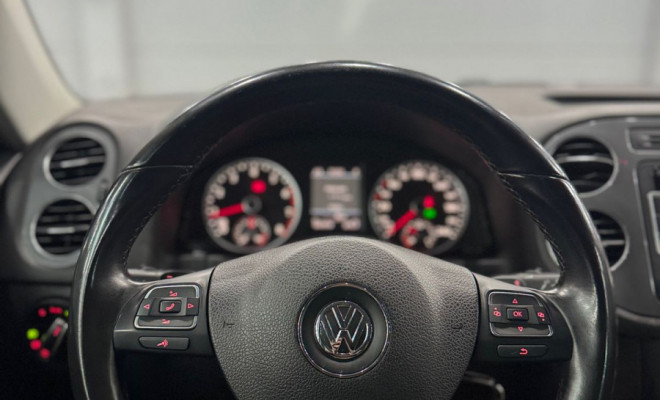 VW - VolksWagen TIGUAN 2.0 TSI 16V 200cv Tiptronic 5p 2014 Gasolina-8