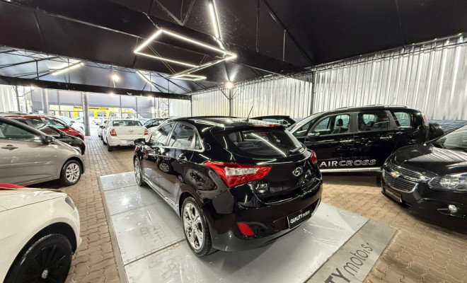 Hyundai i30 Serie Limitada 1.8 16V Aut. 5p 2015 Flex-4