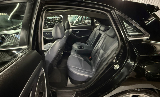 Hyundai i30 Serie Limitada 1.8 16V Aut. 5p 2015 Flex-10