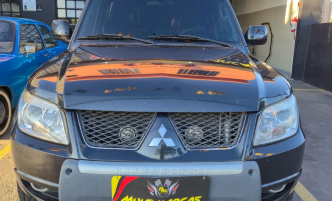 Mitsubishi Pajero TR4 2.0/ 2.0 Flex 16V 4x4 Aut. 2011 Flex