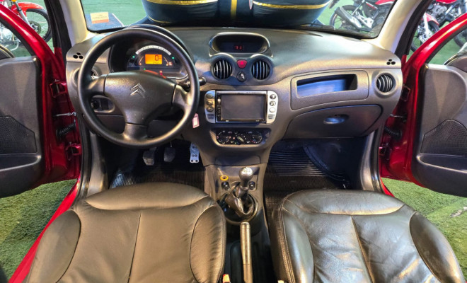 Citroën C3 GLX 1.4/ GLX Sonora 1.4 Flex 8V 5p 2011 Flex-11