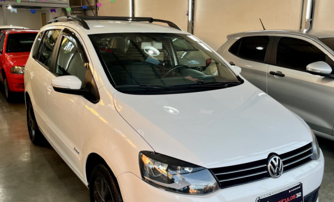 VW - VolksWagen SPACEFOX 1.6/ 1.6 Trend Total Flex 8V 5p 2014 Flex