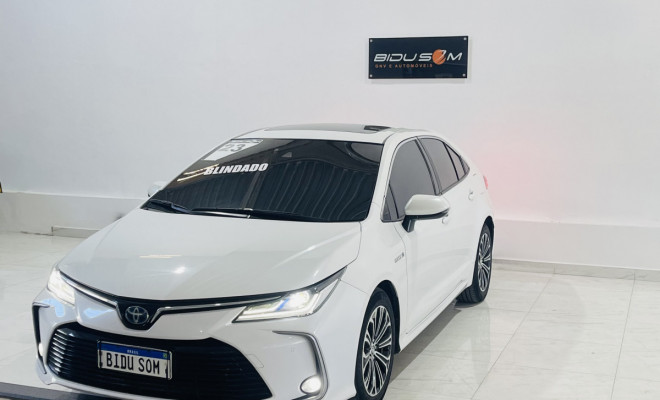 Altis Premium Hybrid 2023 Blindado – Baixa Quilometragem, Economia Real e Conforto Superior-1