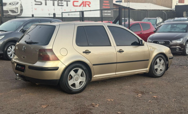 VW - VolksWagen Golf 2.0/ 2.0 Mi Flex Comfortline/ Sport 2001 Flex-2