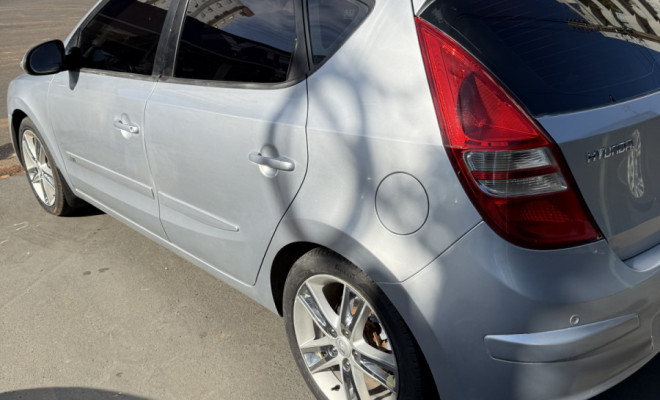 Hyundai i30 2.0 16V 145cv 5p Aut. 2010 Gasolina-5