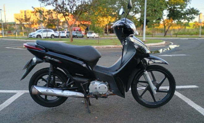 HONDA BIZ 125 ES/ 125 ES FLEX 2011 Gasolina-3